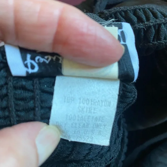 Vintage Black Halter Dress With Flower Detail - Picture 10 of 10